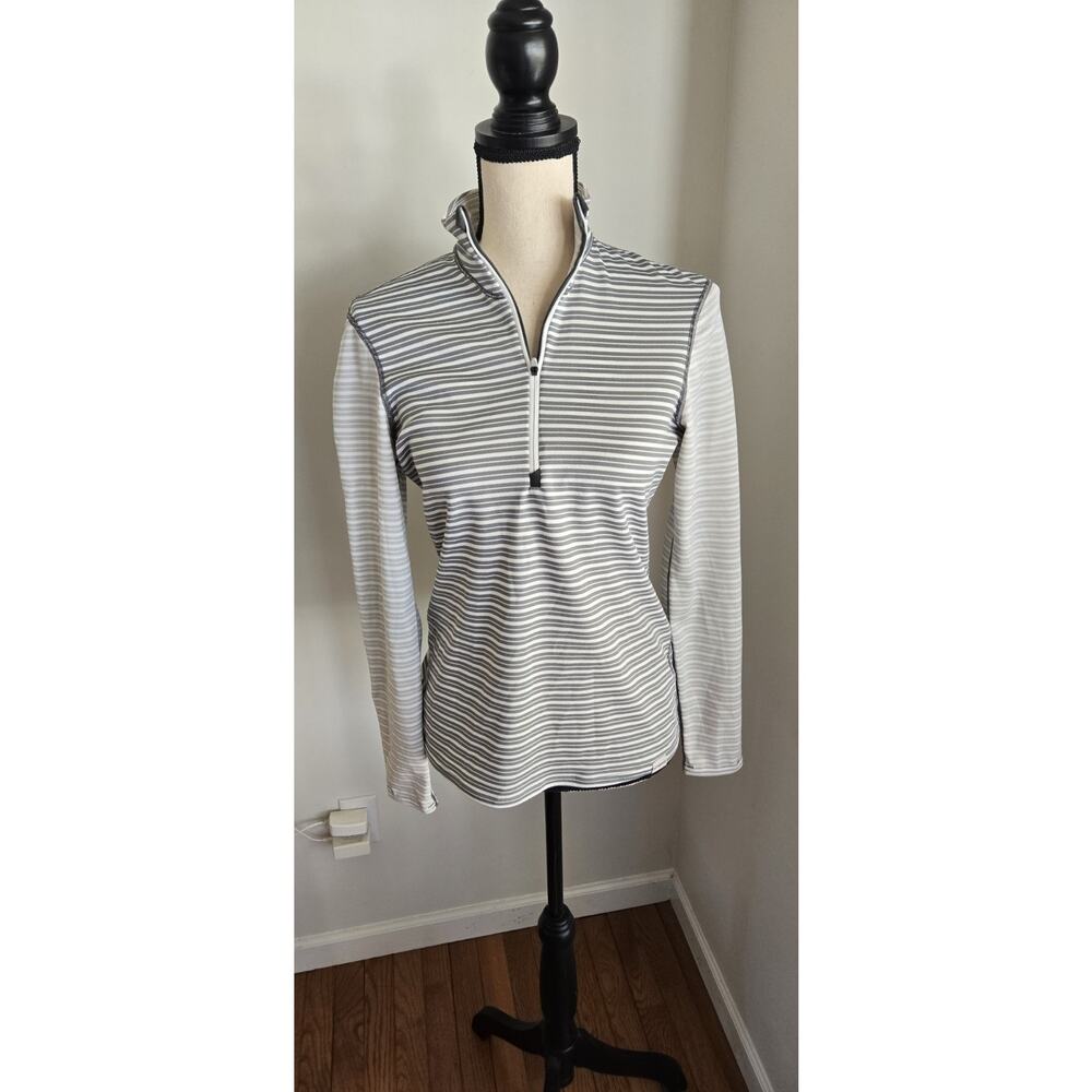 Patagonia Women’s Gray Stripe Capilene Midweight Zip Neck Size S Polartec